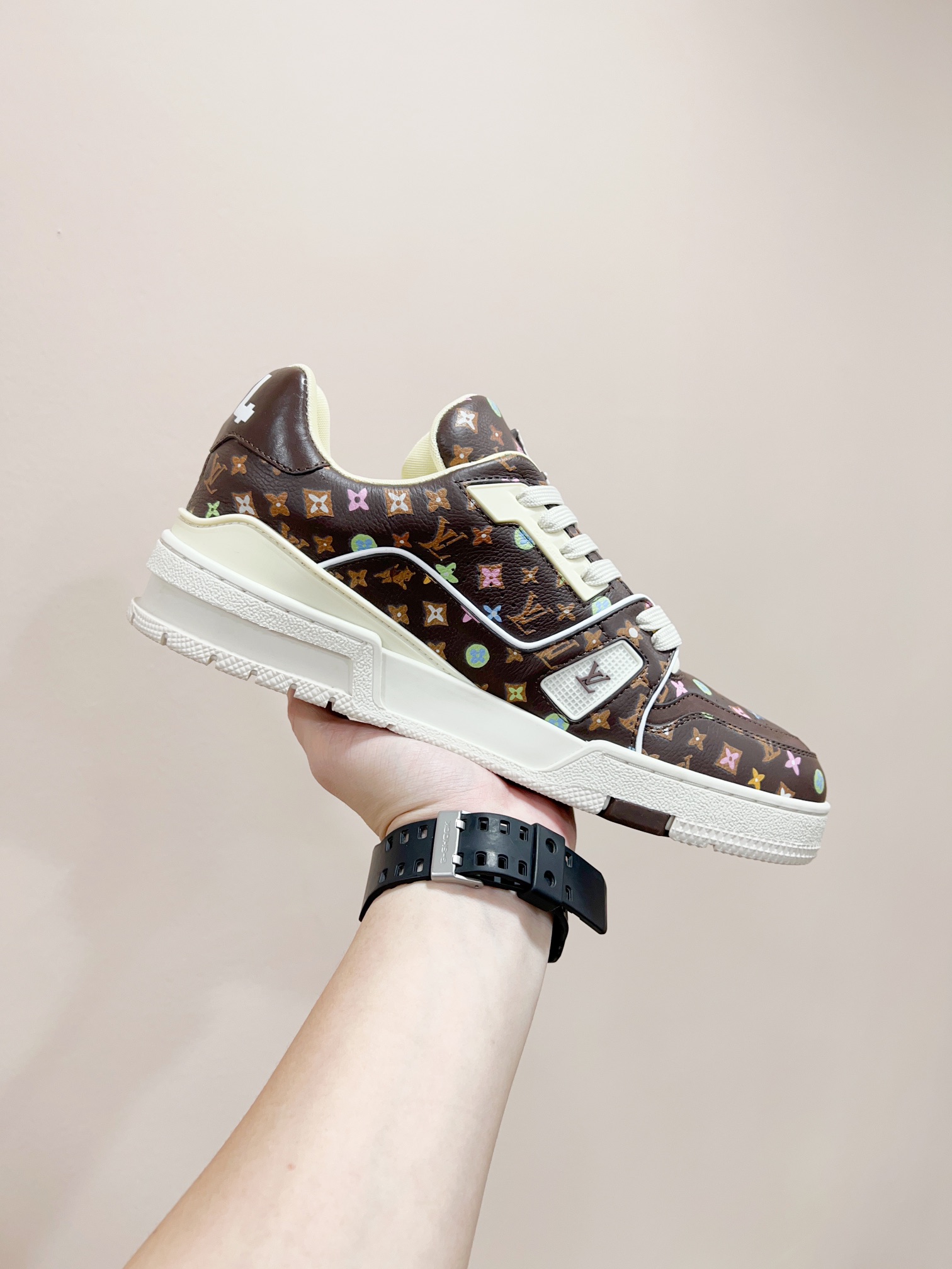 Louis Vuitton Female Sneakers M-l