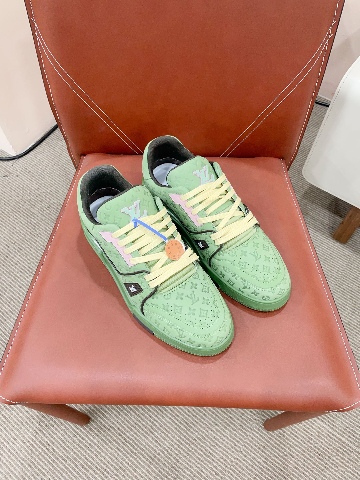 Louis Vuitton Sneakers M-l