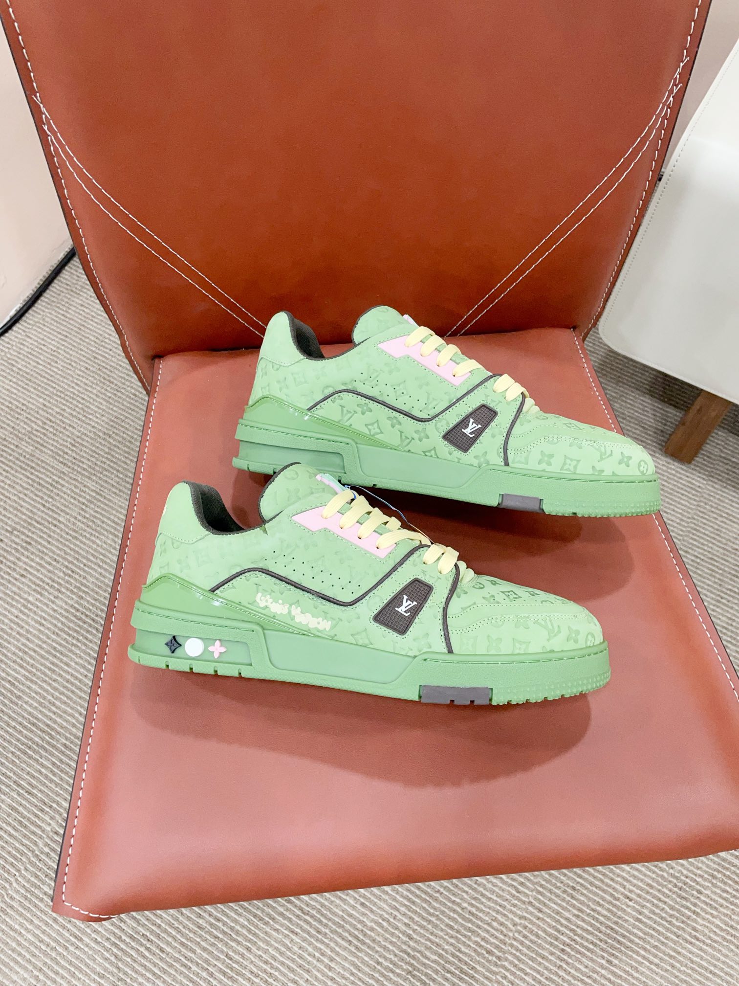 Louis Vuitton Sneakers M-l