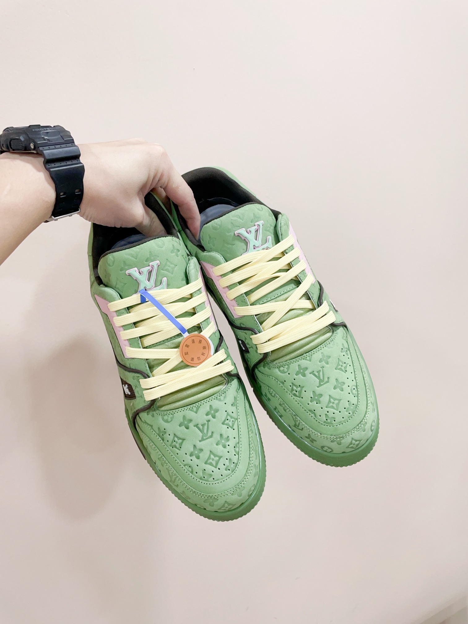 Louis Vuitton Sneakers M-l