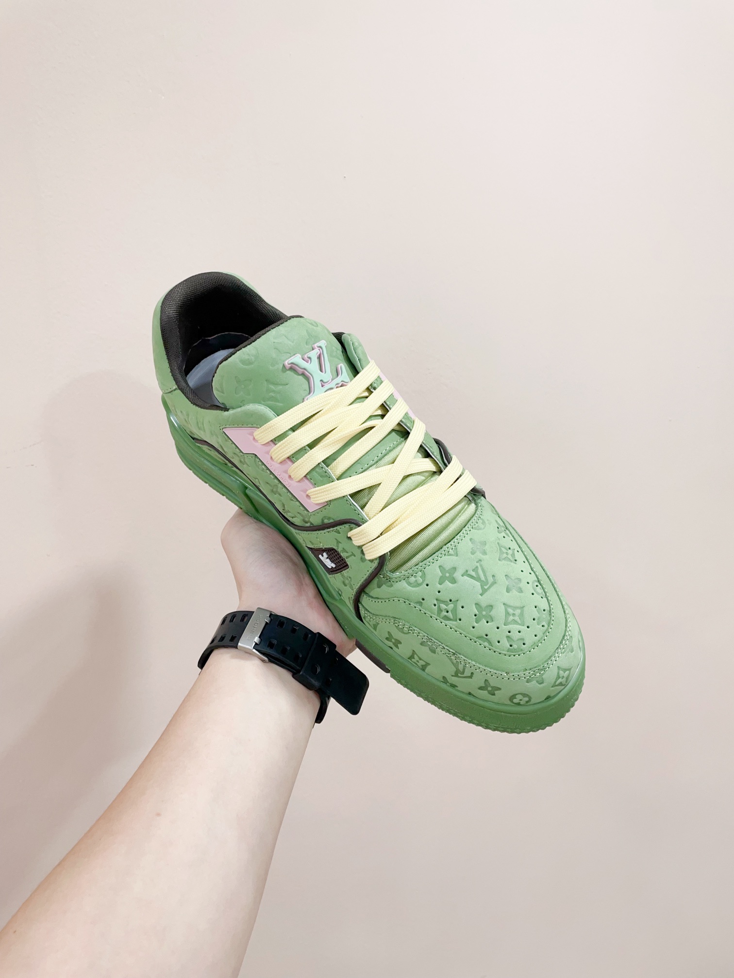 Louis Vuitton Sneakers M-l