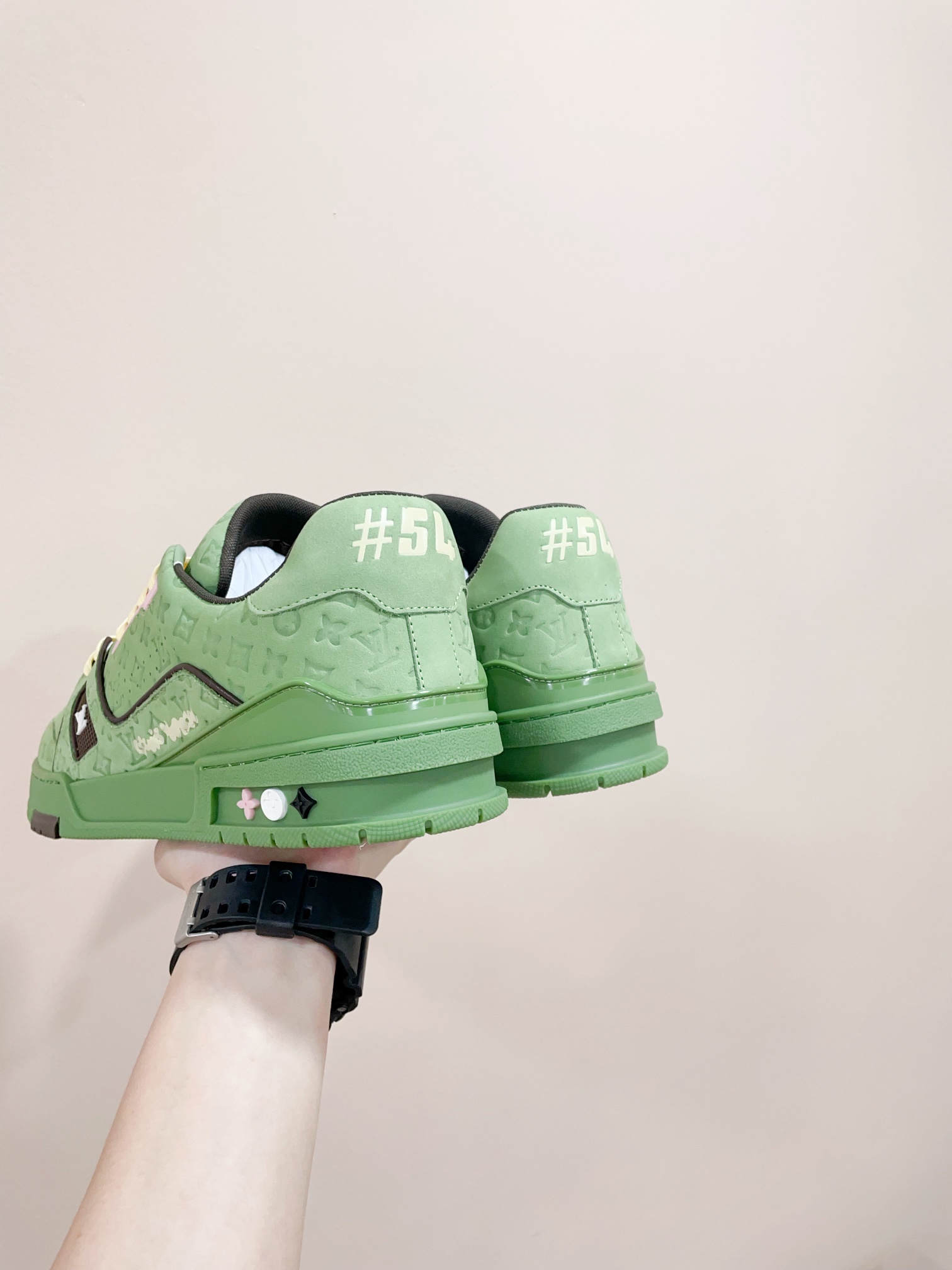 Louis Vuitton Sneakers M-l