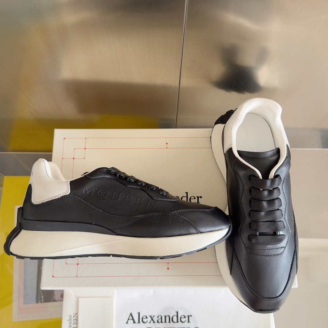 Alexander Mcqueen Male Sneakers White M-l-s