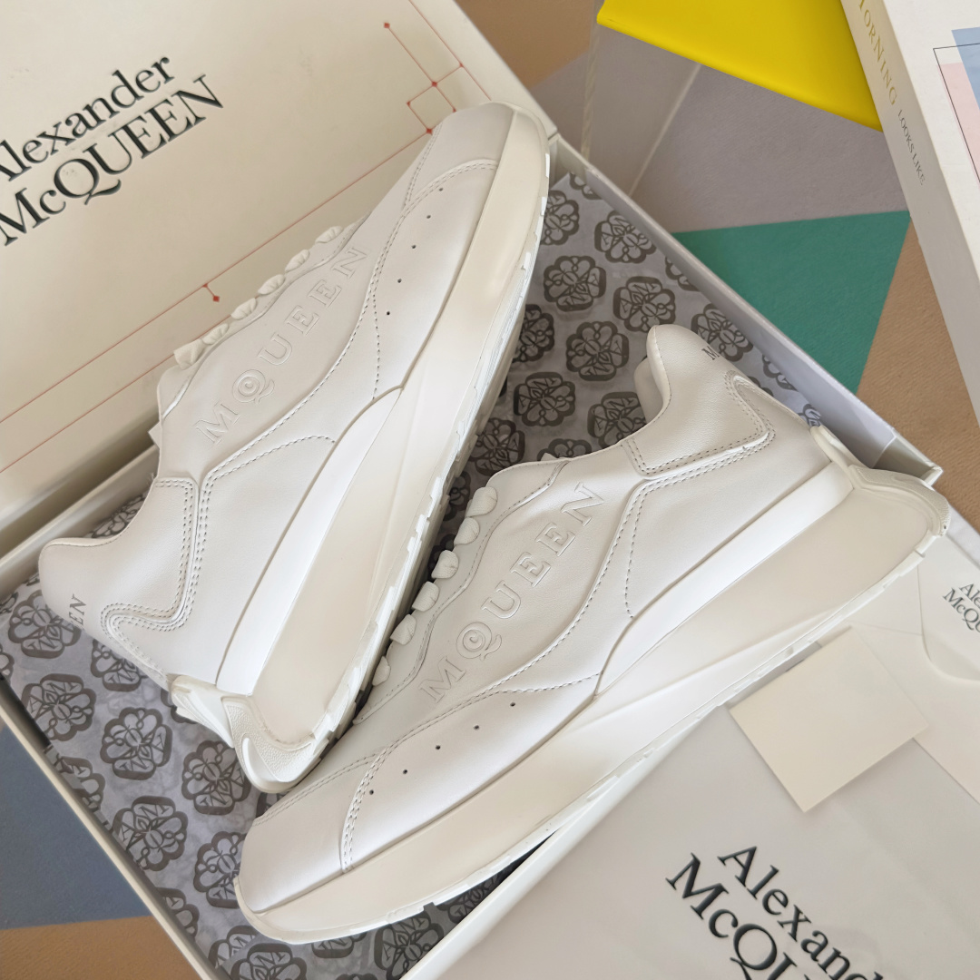 Alexander Mcqueen Male Sneakers White M-l-s