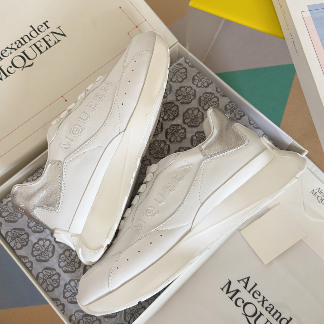 Alexander Mcqueen Male Sneakers White M-l-s