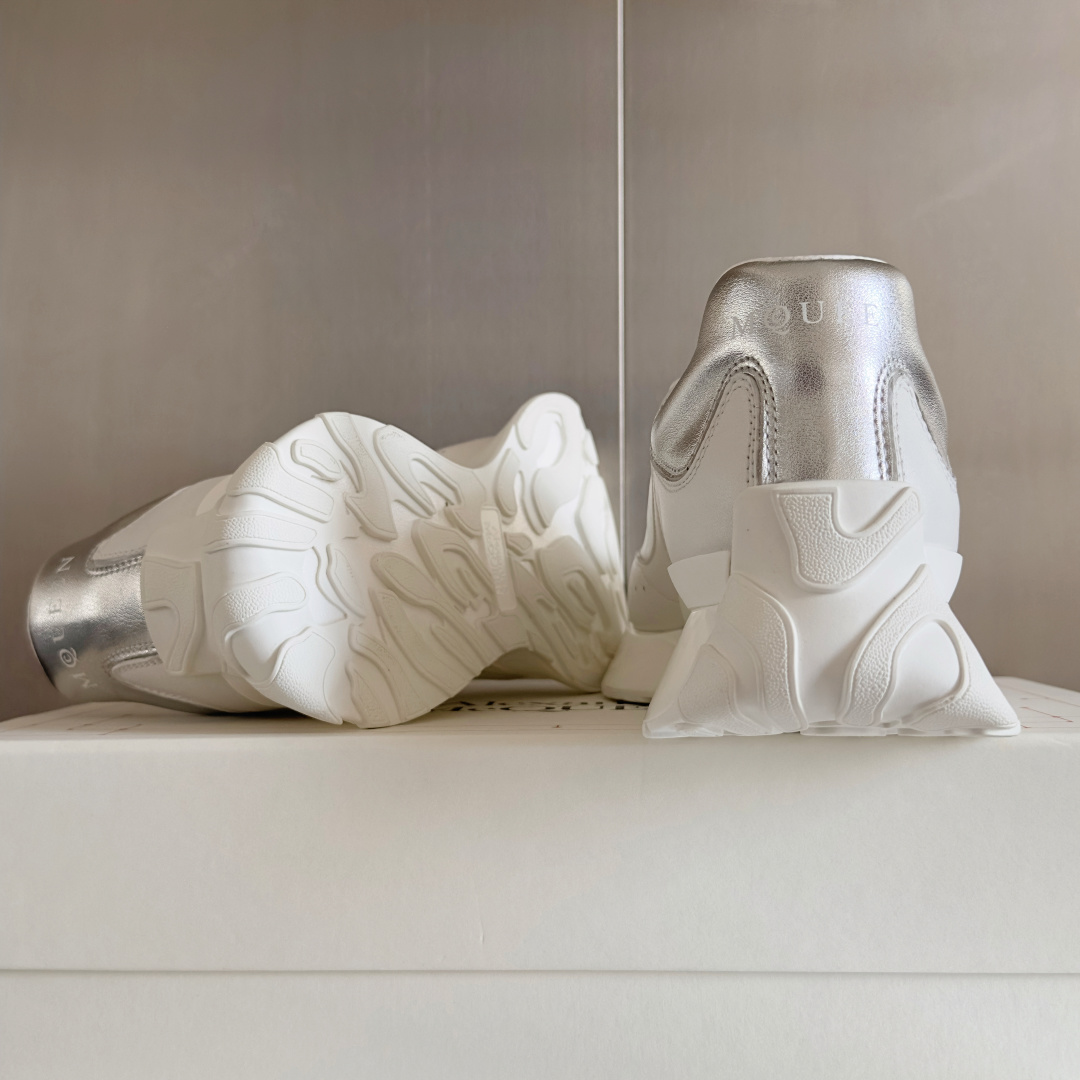 Alexander Mcqueen Male Sneakers White M-l-s