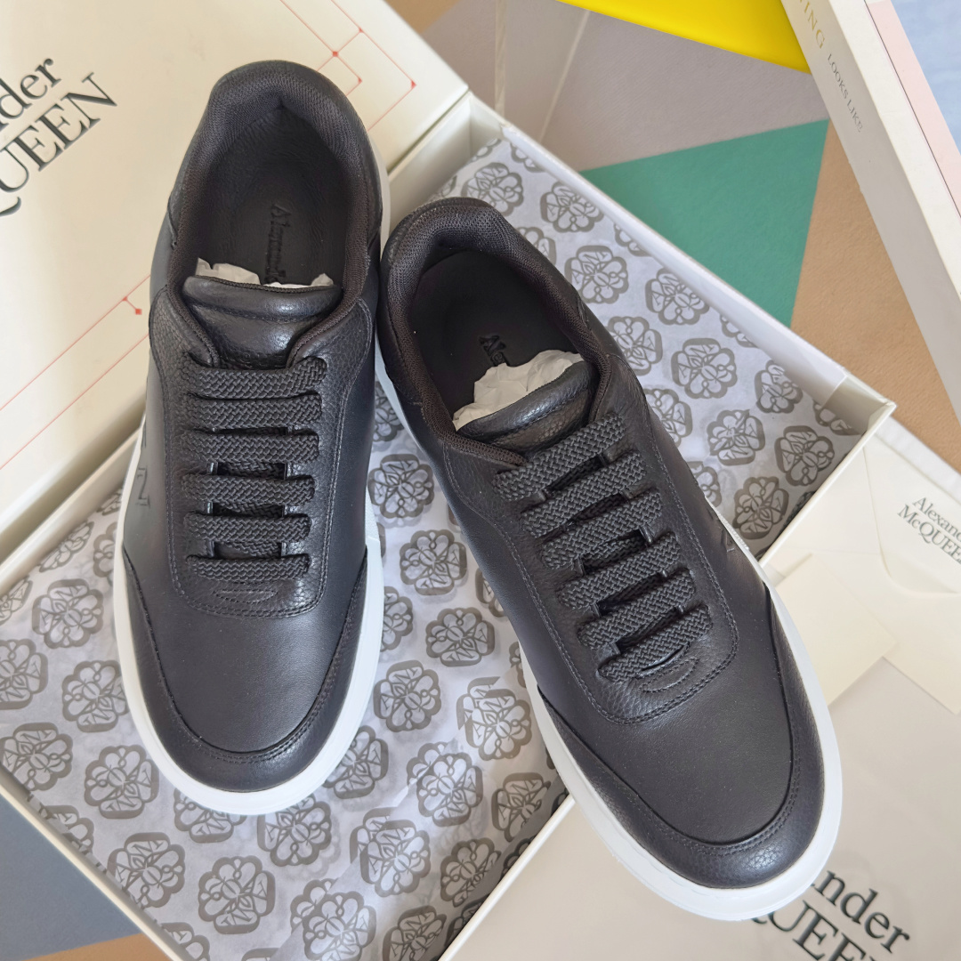 Alexander Mcqueen Male Sneakers White M-l-s