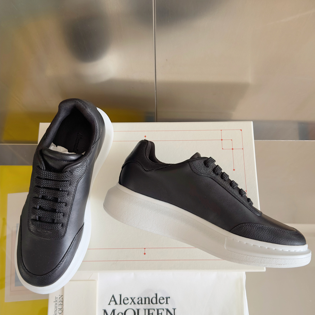 Alexander Mcqueen Male Sneakers White M-l-s