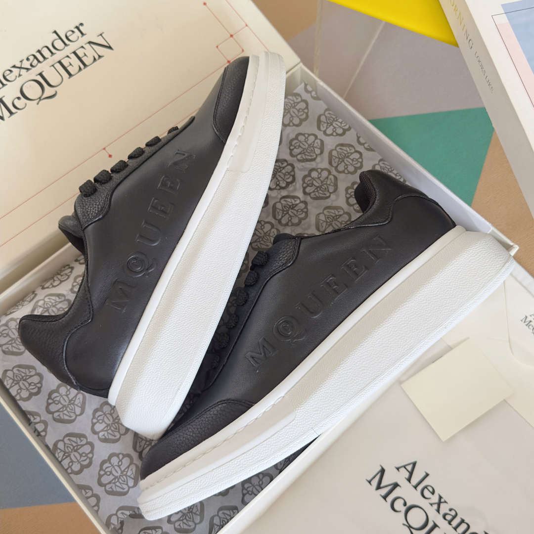 Alexander Mcqueen Male Sneakers White M-l-s