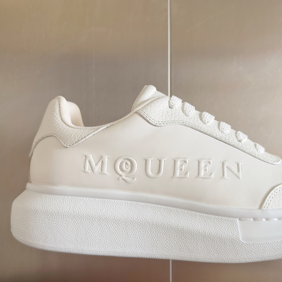 Alexander Mcqueen Male Sneakers White M-l-s