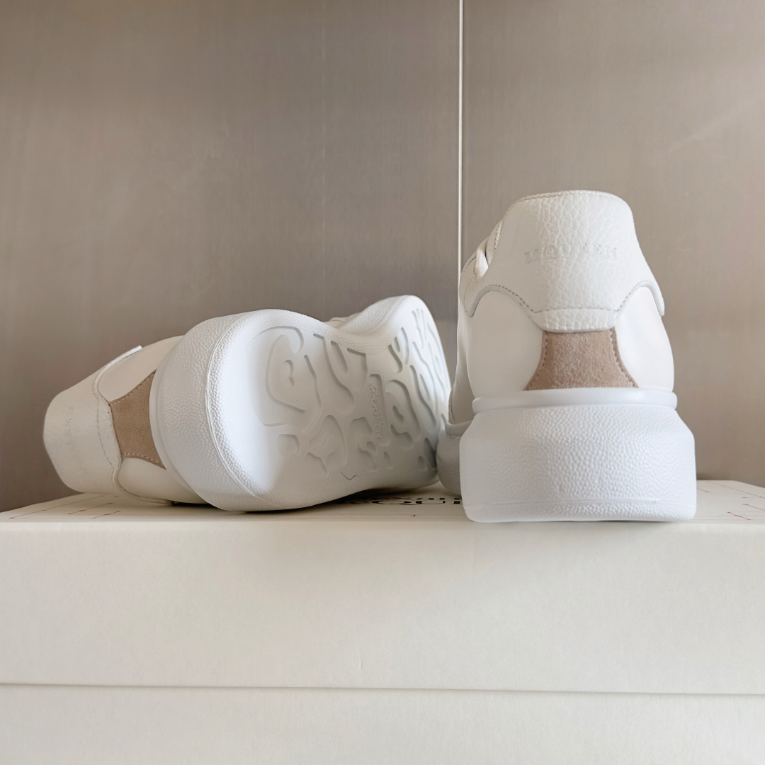 Alexander Mcqueen Male Sneakers White M-l-s