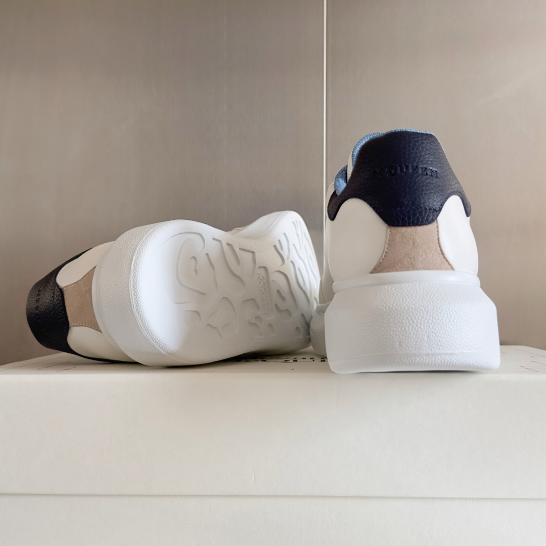 Alexander Mcqueen Male Sneakers White M-l-s