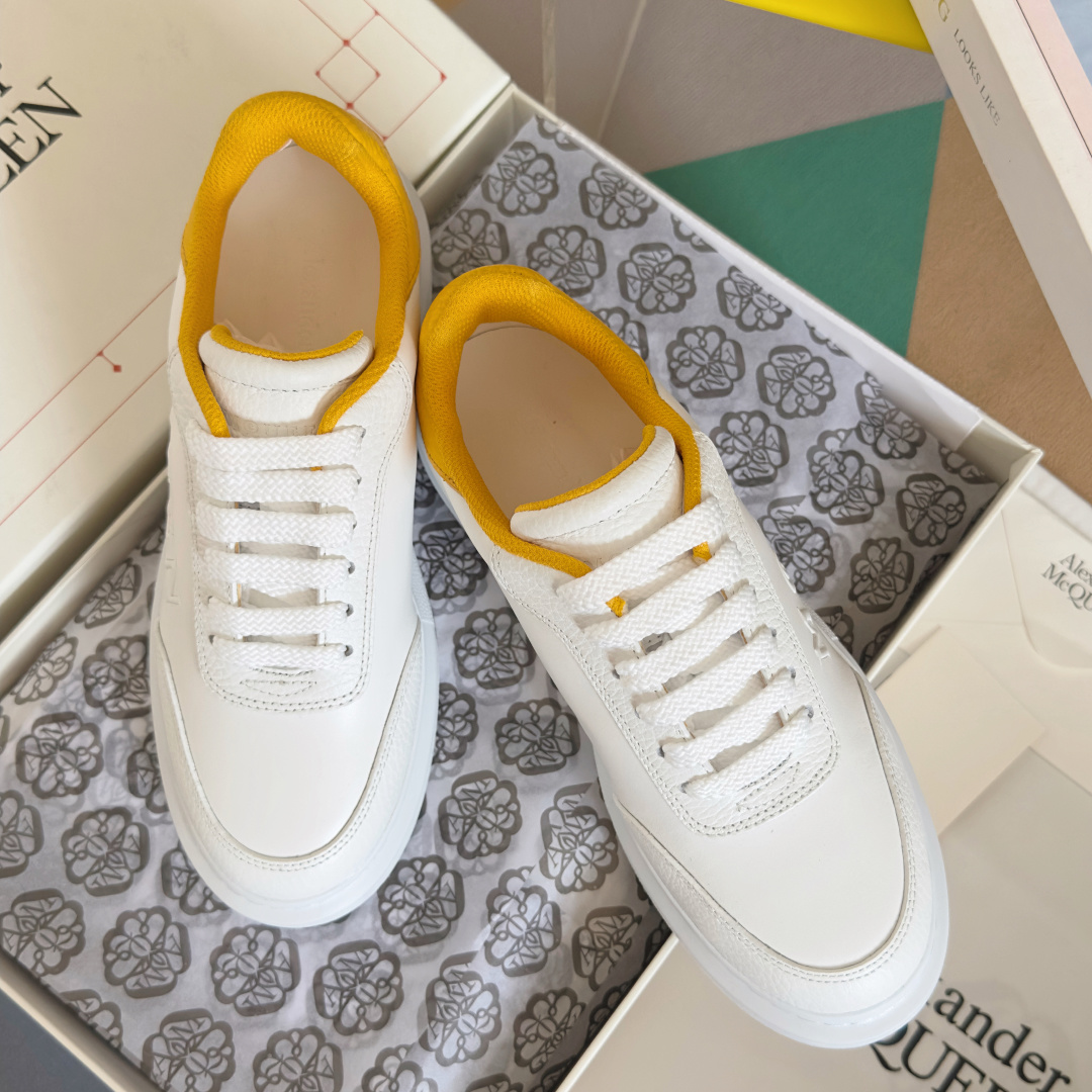 Alexander Mcqueen Male Sneakers White M-l-s