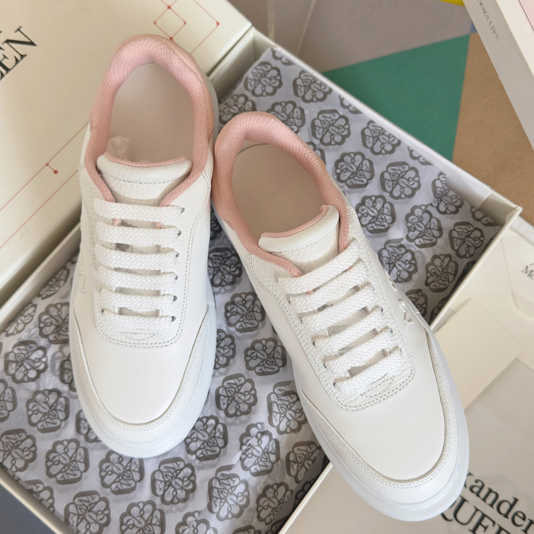 Alexander Mcqueen Male Sneakers White M-l-s