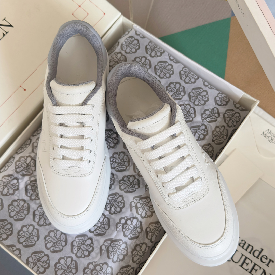 Alexander Mcqueen Male Sneakers White M-l-s