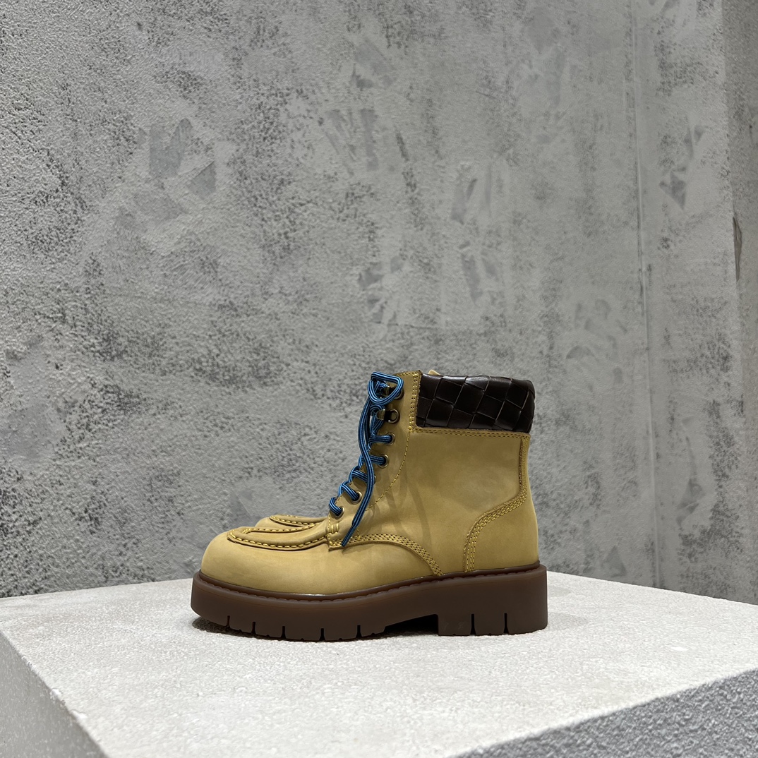 Bottega Veneta Dr. Martens Male Boots M-s