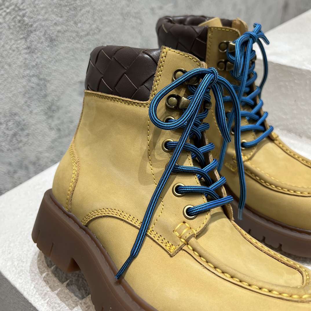 Bottega Veneta Dr. Martens Male Boots M-s