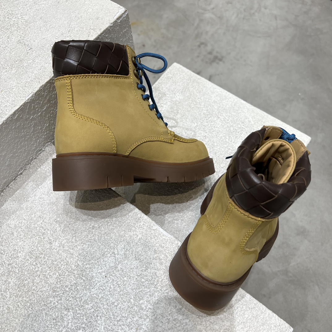 Bottega Veneta Dr. Martens Male Boots M-s