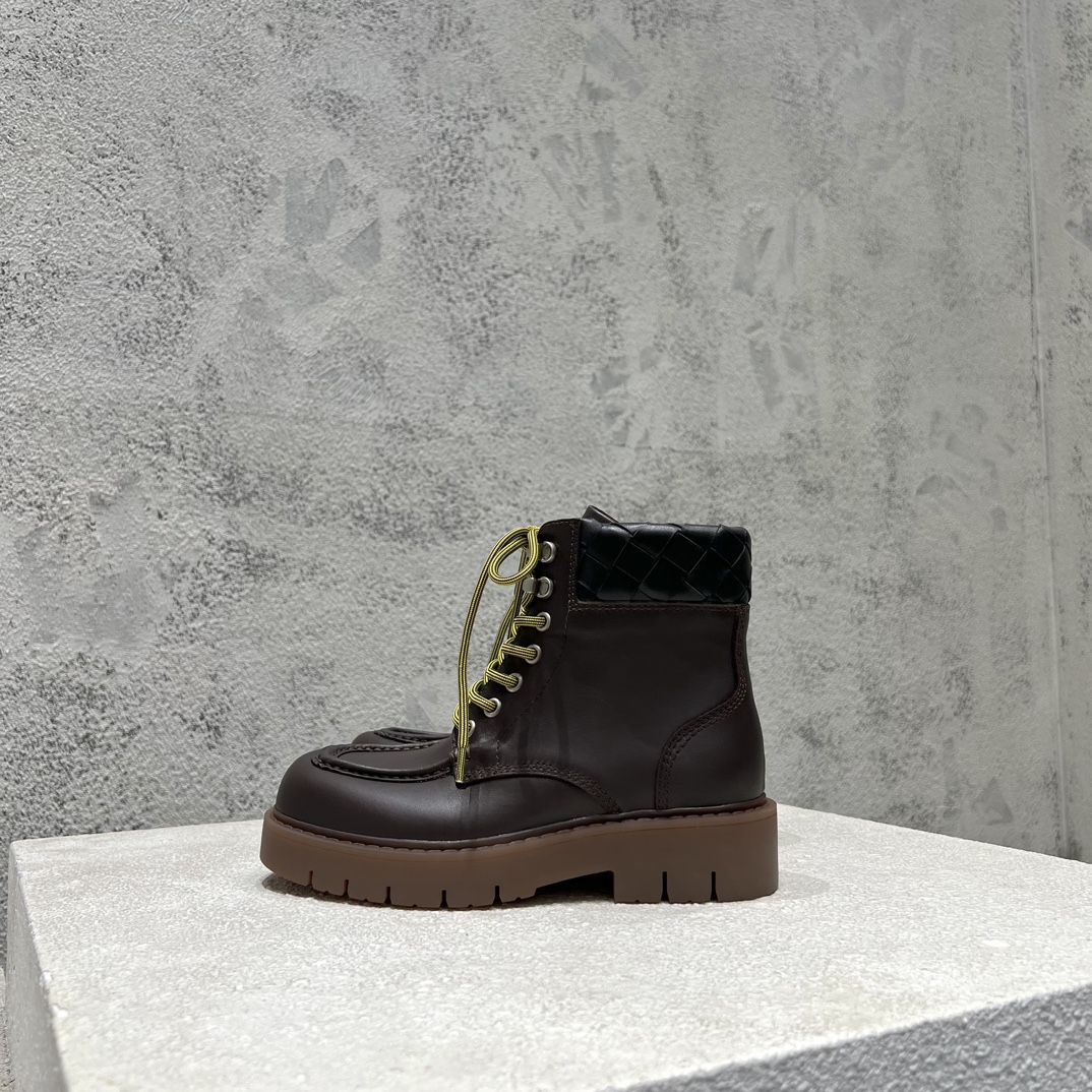 Bottega Veneta Dr. Martens Male Boots M-s