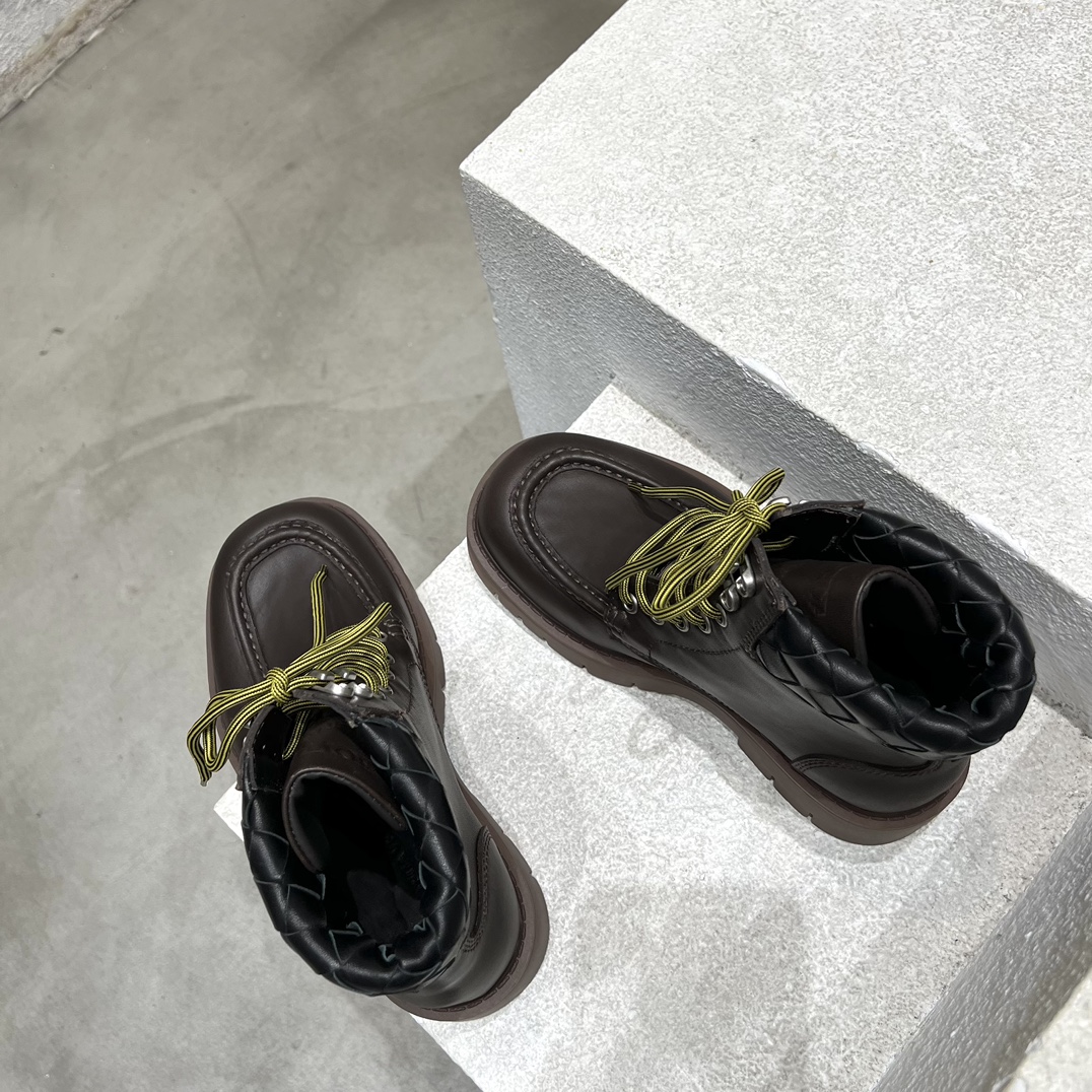 Bottega Veneta Dr. Martens Male Boots M-s