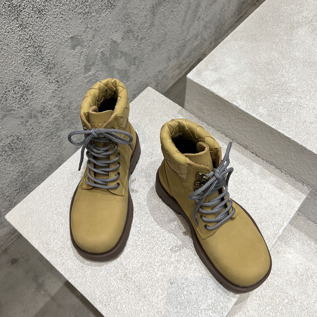 Bottega Veneta Dr. Martens Female Boots M-s