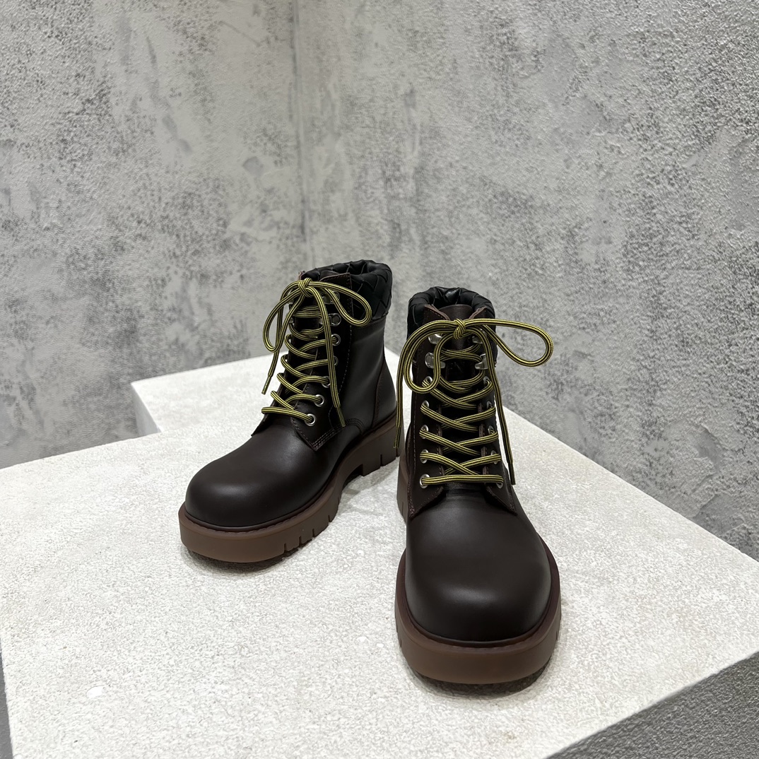 Bottega Veneta Dr. Martens Female Boots M-s