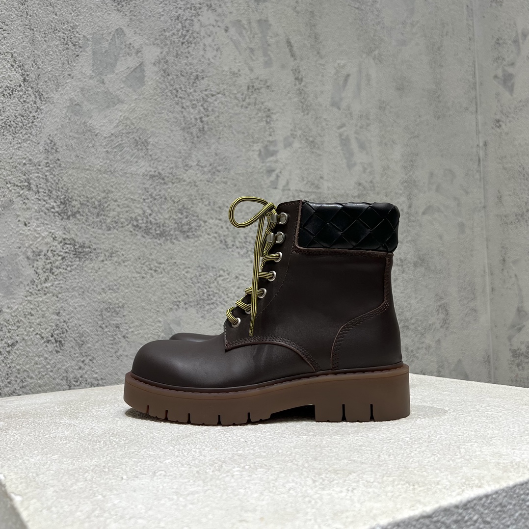 Bottega Veneta Dr. Martens Female Boots M-s