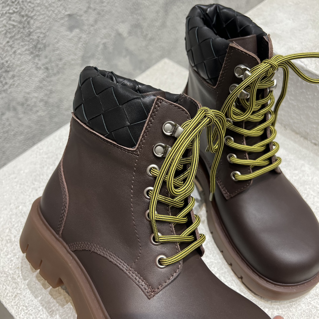 Bottega Veneta Dr. Martens Female Boots M-s