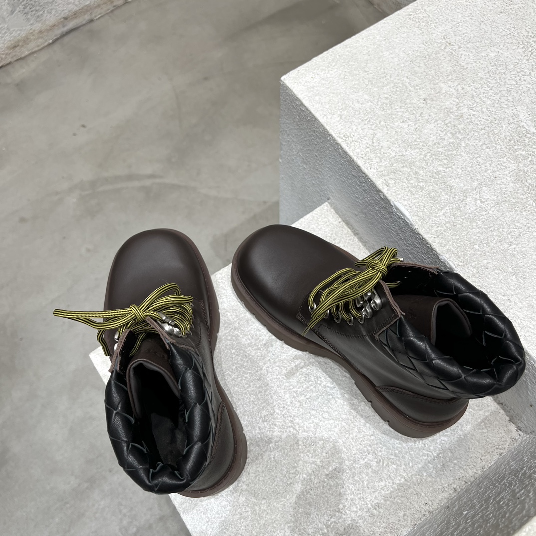 Bottega Veneta Dr. Martens Female Boots M-s