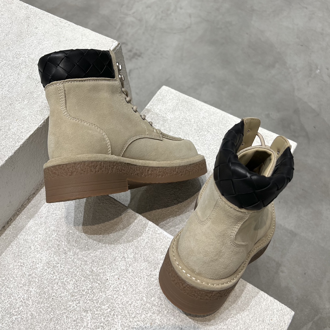 Bottega Veneta Dr. Martens Boots M-s