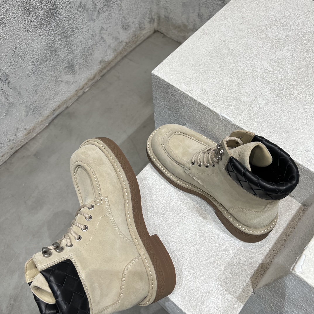 Bottega Veneta Dr. Martens Boots M-s