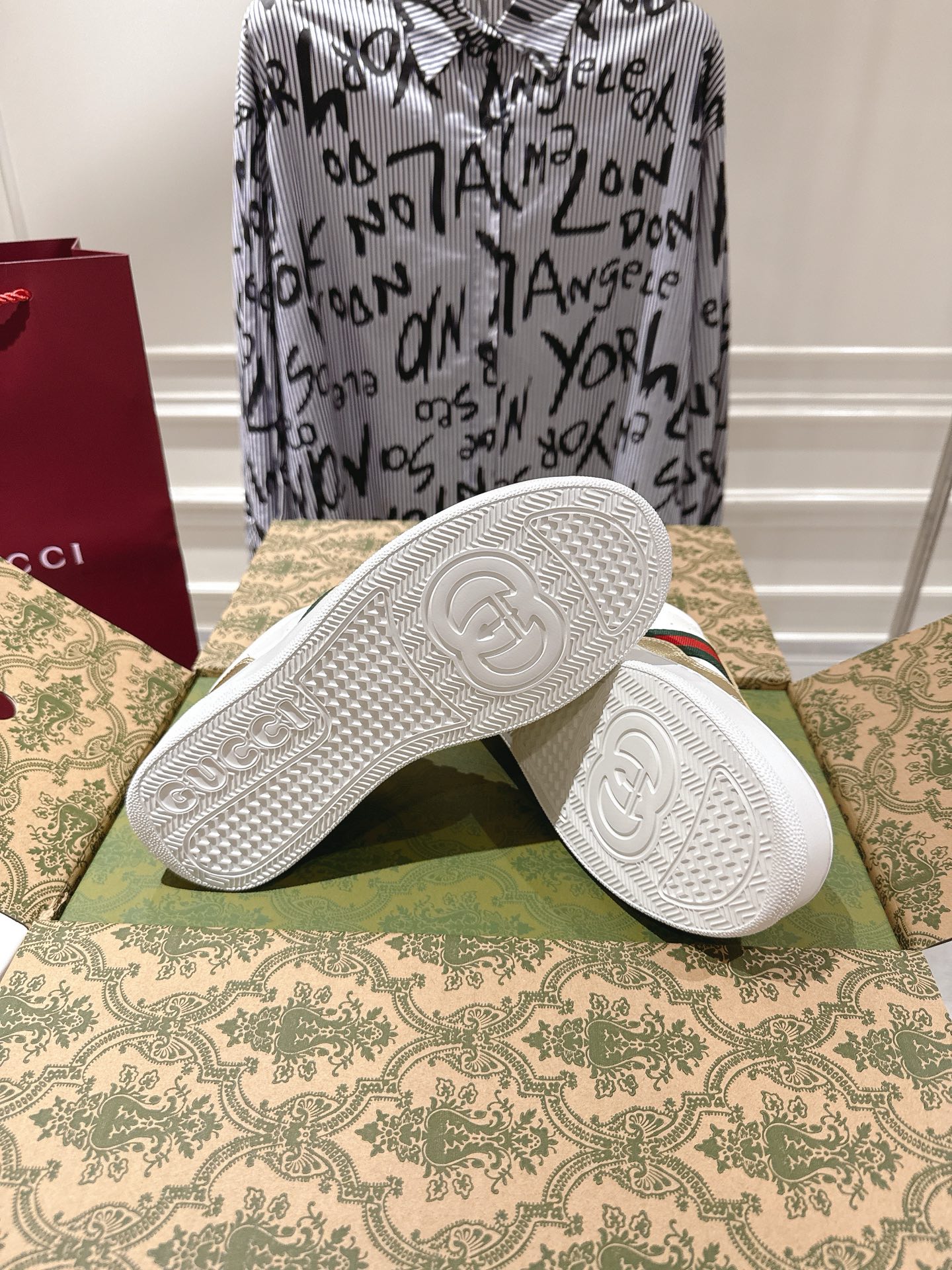 Gucci Female Board Shoes M-l-s