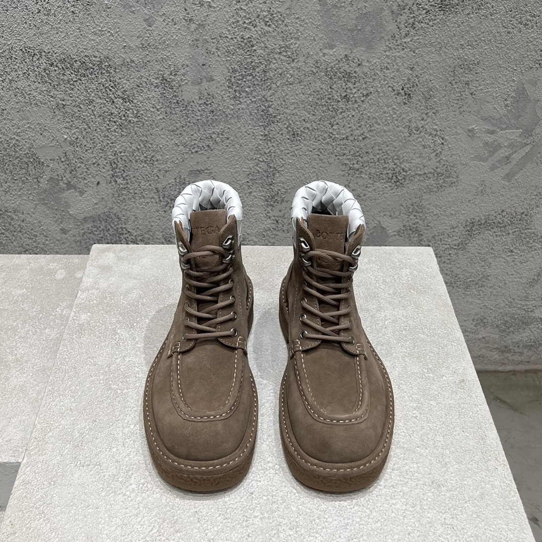 Bottega Veneta Dr. Martens Boots M-s