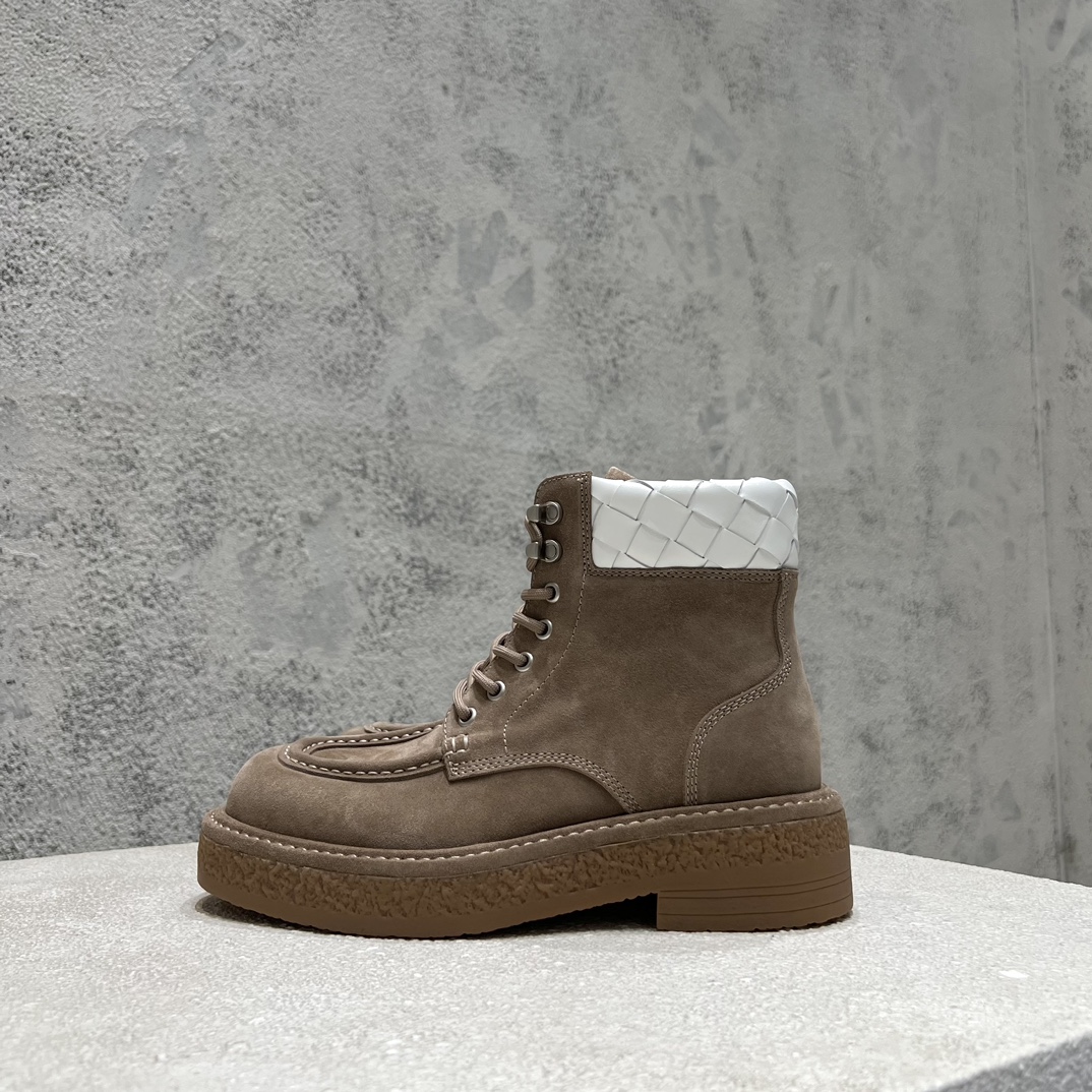 Bottega Veneta Dr. Martens Boots M-s