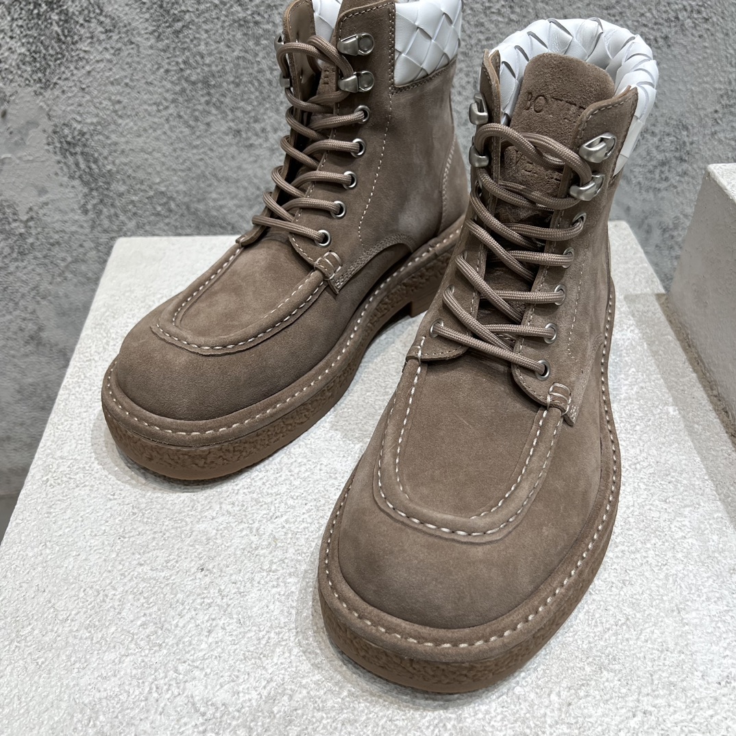 Bottega Veneta Dr. Martens Boots M-s