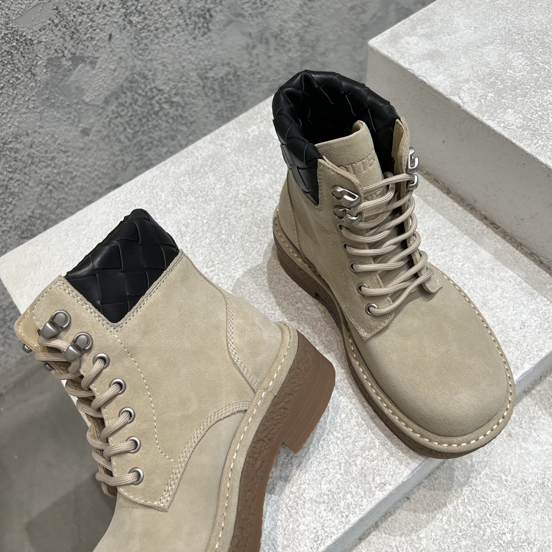 Bottega Veneta Dr. Martens Boots M-s