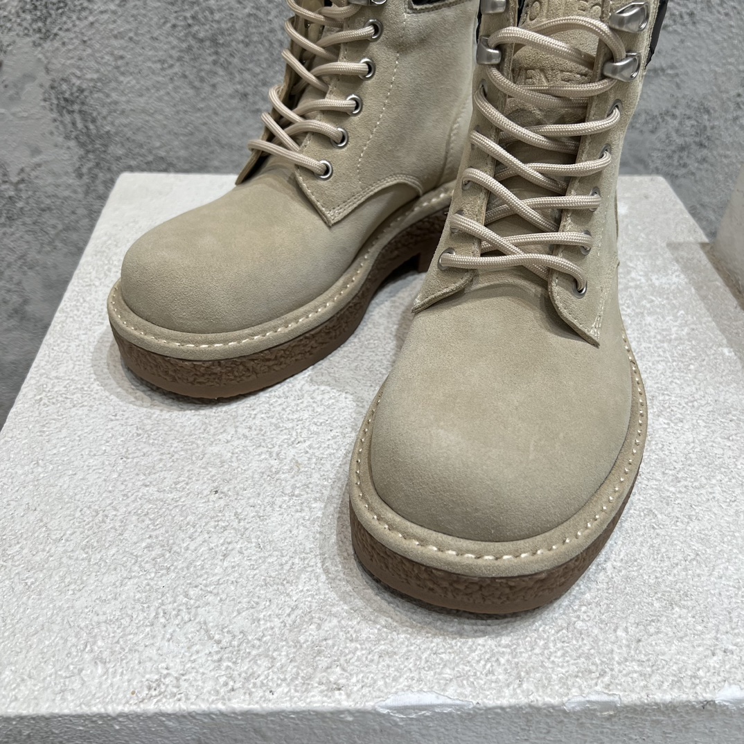 Bottega Veneta Dr. Martens Boots M-s