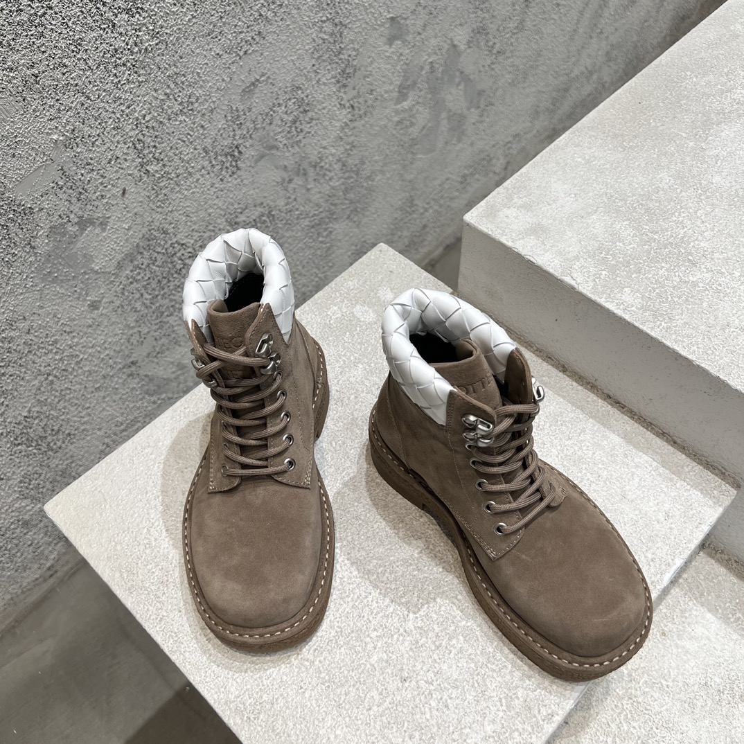 Bottega Veneta Dr. Martens Boots M-s