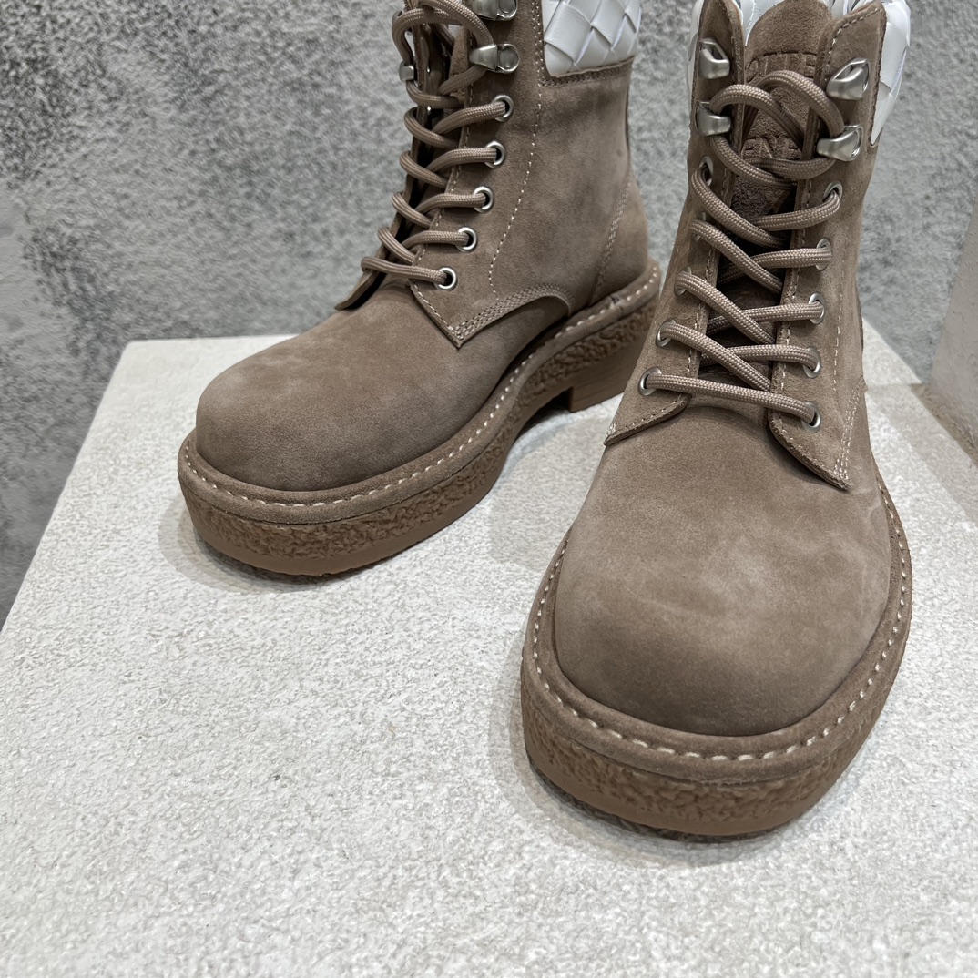 Bottega Veneta Dr. Martens Boots M-s