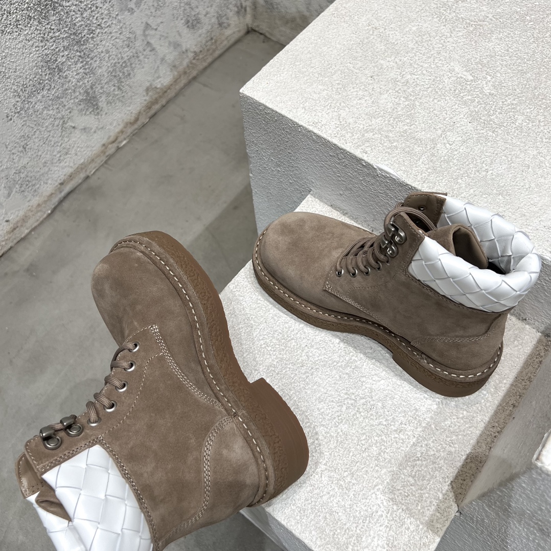 Bottega Veneta Dr. Martens Boots M-s