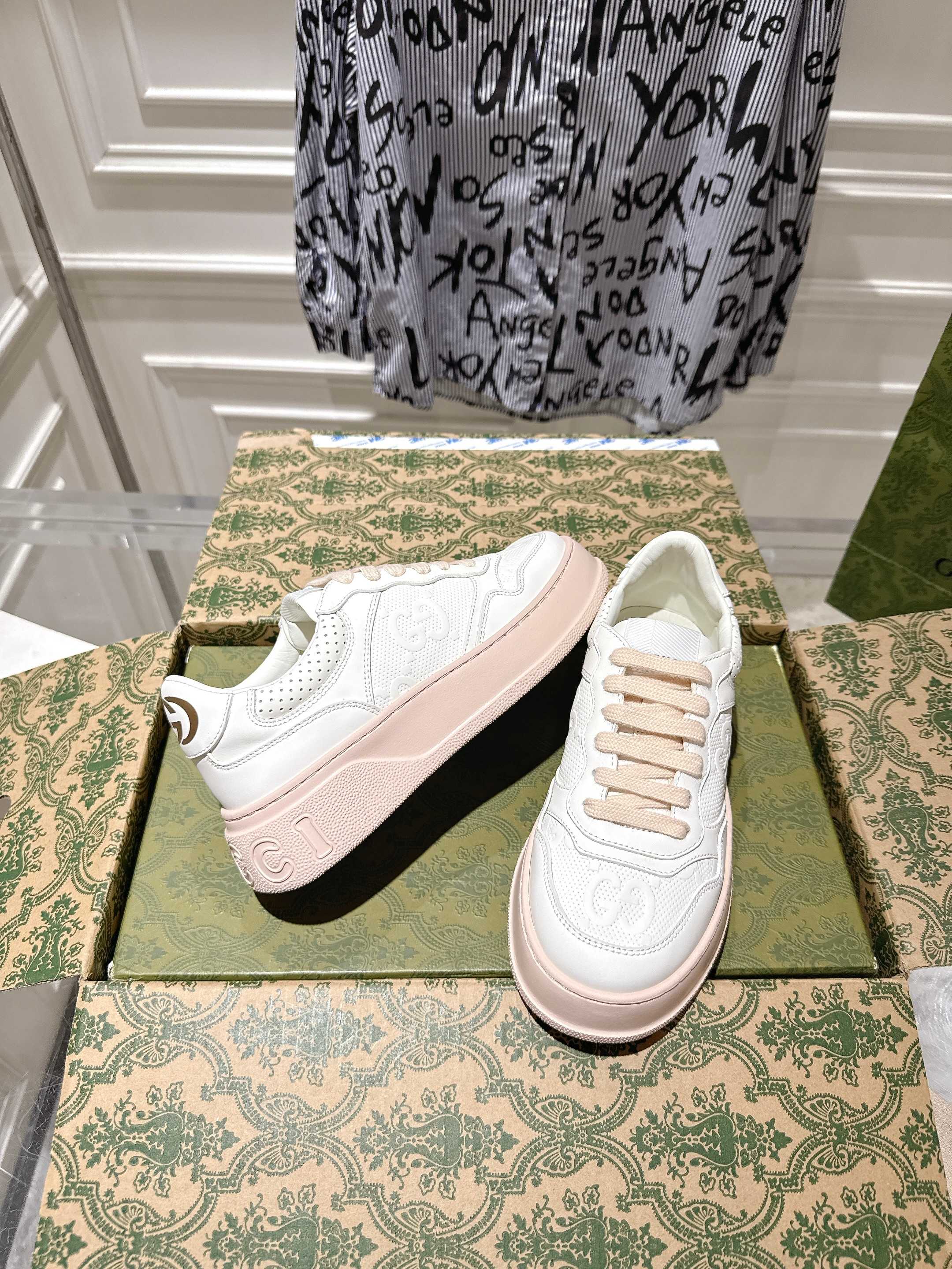 Gucci Female Board Shoes M-l-s