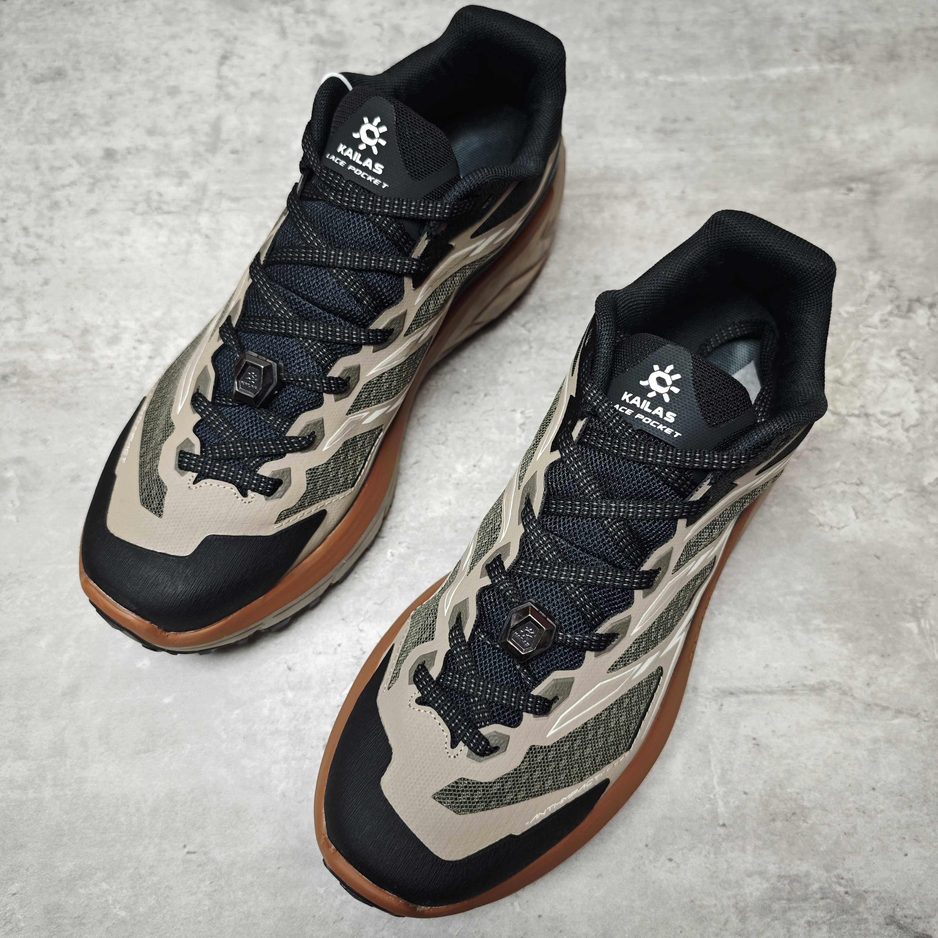 Basic Shoes Breathable L-s