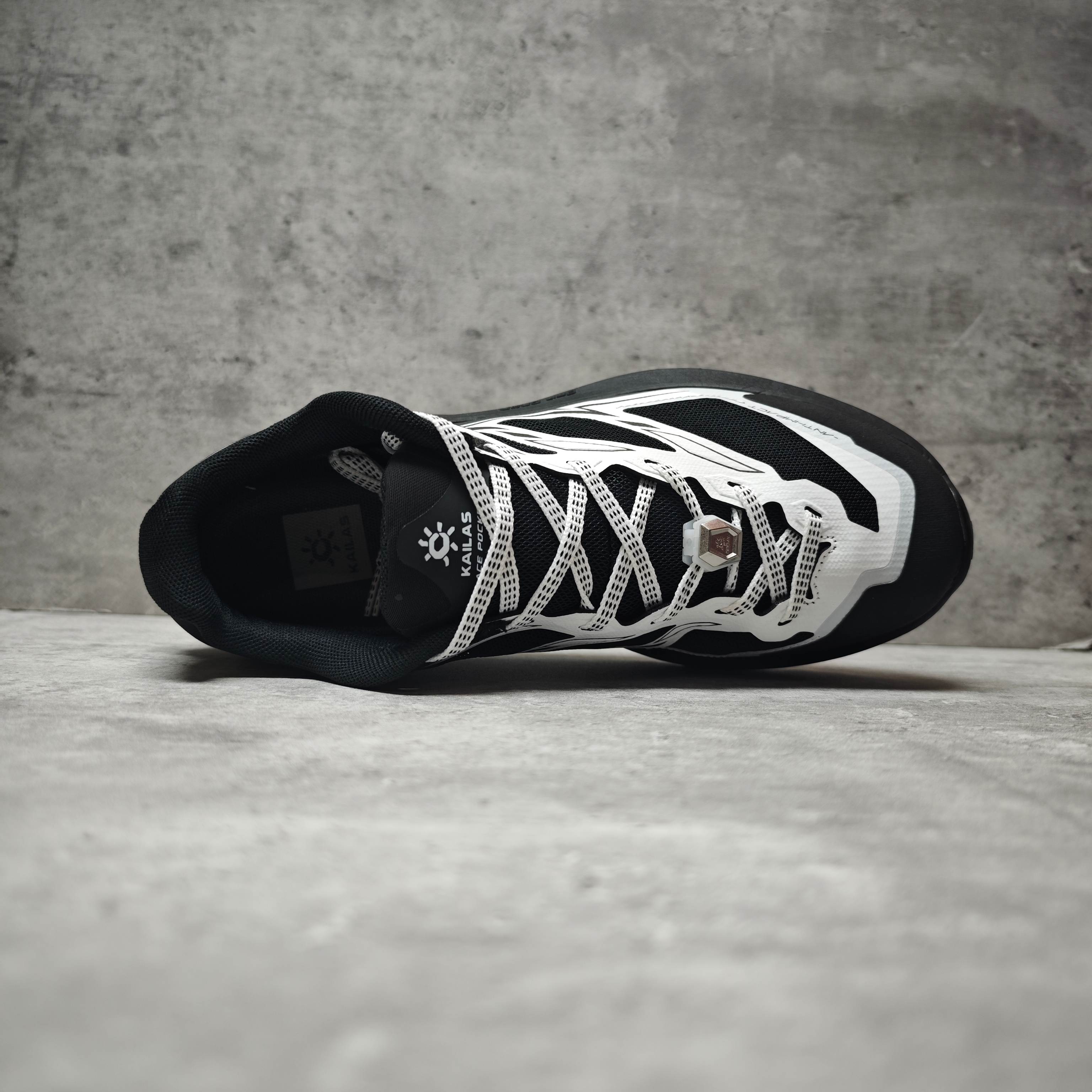 Basic Shoes Breathable L-s