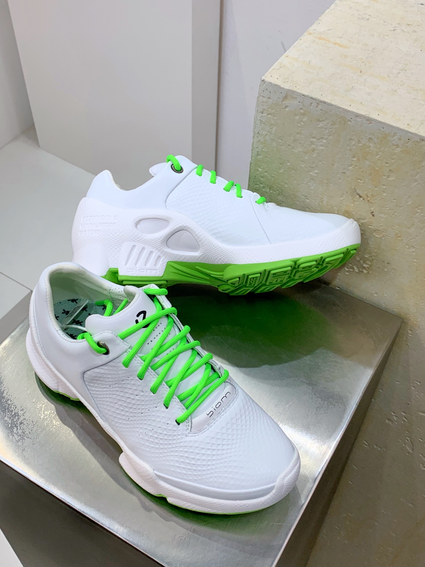 Male Sneakers Breathable M