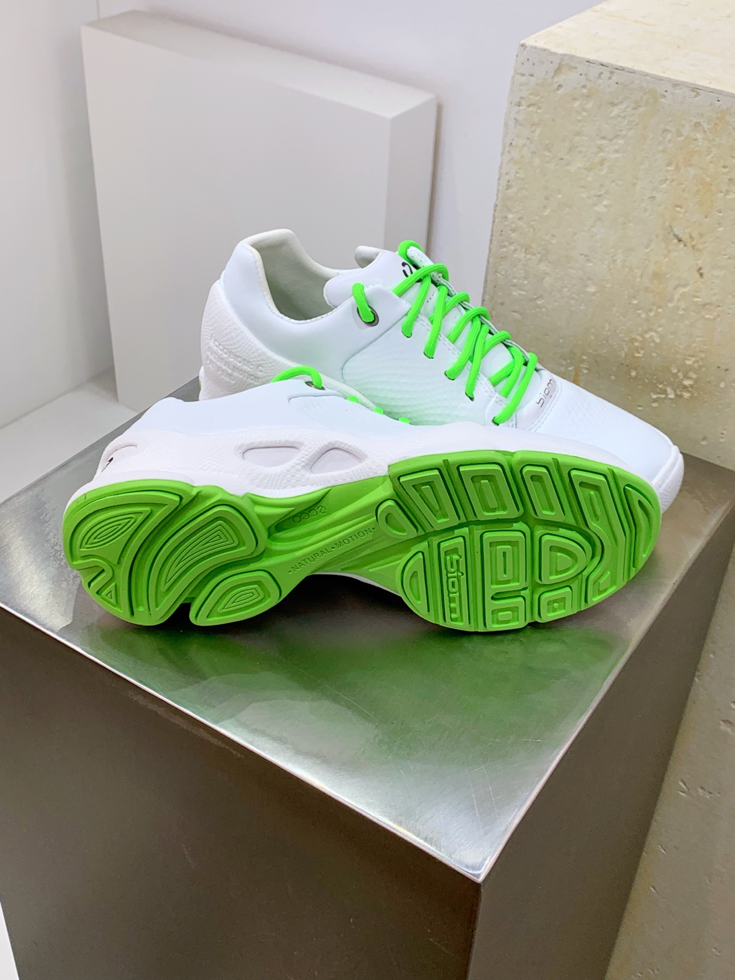 Male Sneakers Breathable M