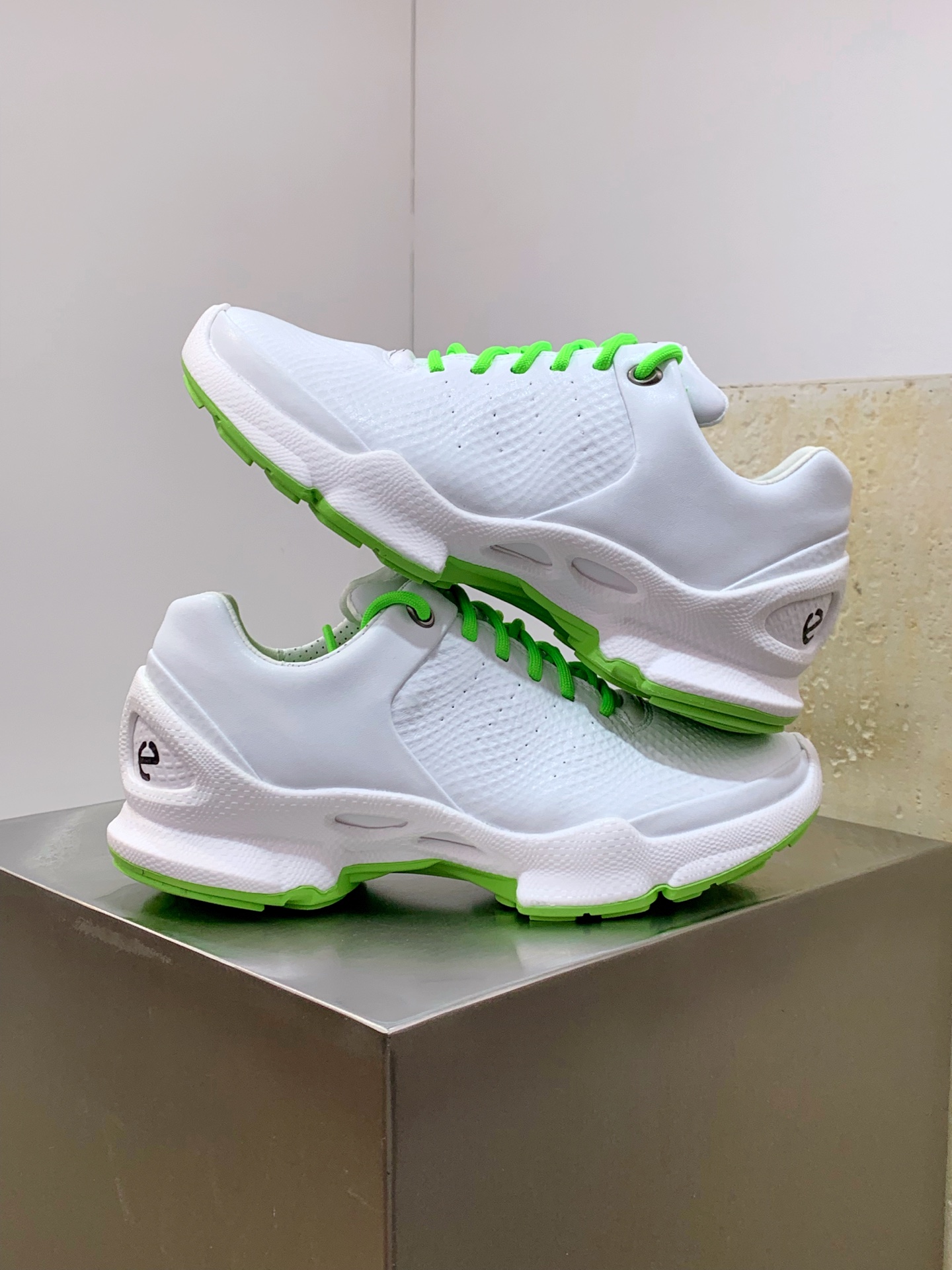 Male Sneakers Breathable M