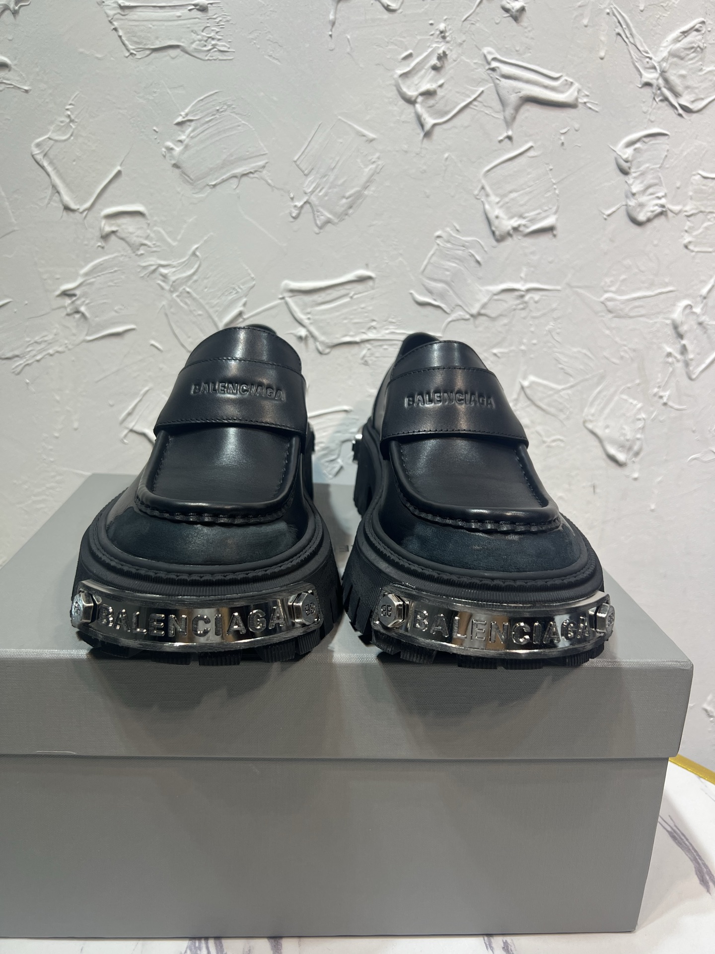 Balenciaga Loafers Cow Leather M-l
