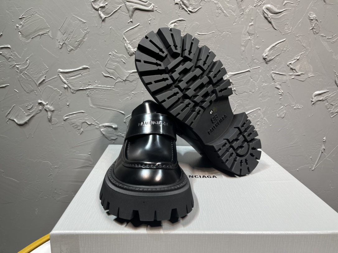 Balenciaga Loafers Cow Leather M-l