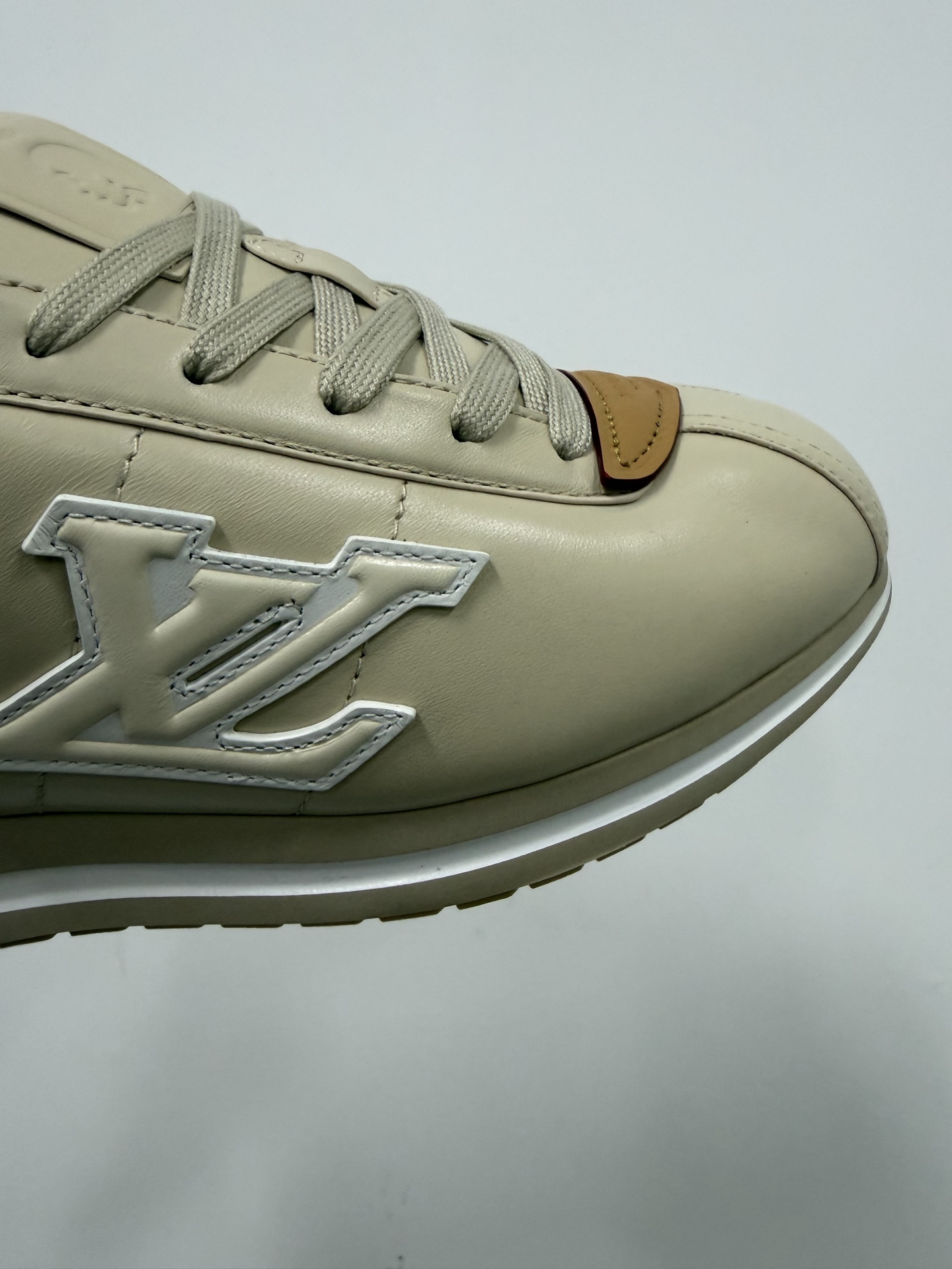 Louis Vuitton Sneakers L