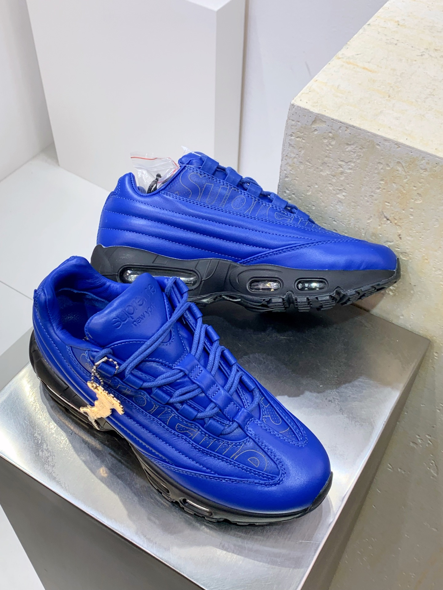 Nike Supreme Running Shoes M-l-s